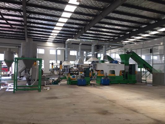 کیفیت  PP Raffia Bag Granulating Plastic Recycling Machine Line 380V 50HZ کارخانه