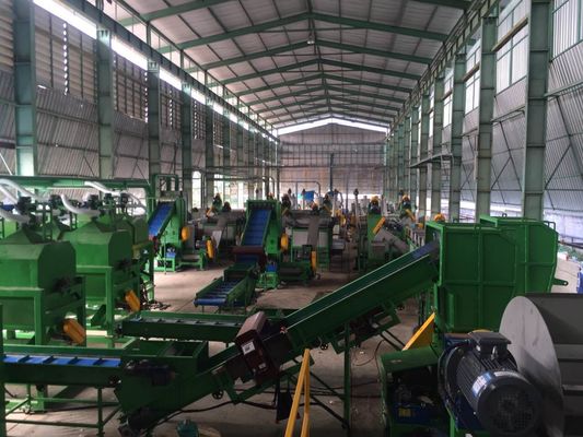 2000kg / H 380V ضایعات ماشین بازیافت پلاستیک پلی استار