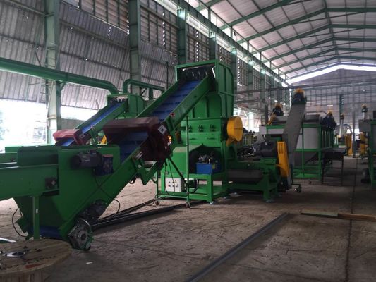 2000kg / H 380V ضایعات ماشین بازیافت پلاستیک پلی استار