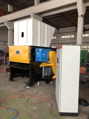 Lianda Waste PVC Lumps دستگاه خرد کن تک شافت