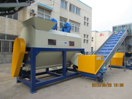 3000kg / Hr Ldpe Mulching فیلم بازیافت پلاستیک ماشین شن و ماسه / چمن