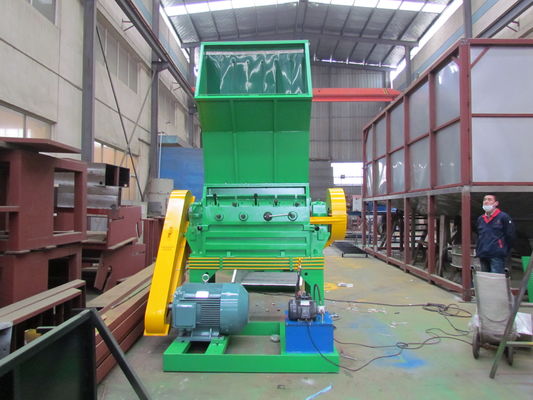 ماشین سنگ شکن پلاستیکی 1500kg / H 90kw PE Films